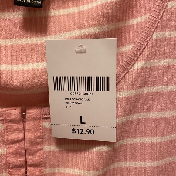 Top - Picture 2 of 2